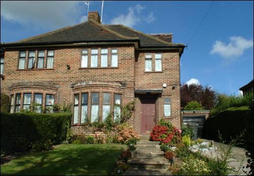 13 Vivian Way